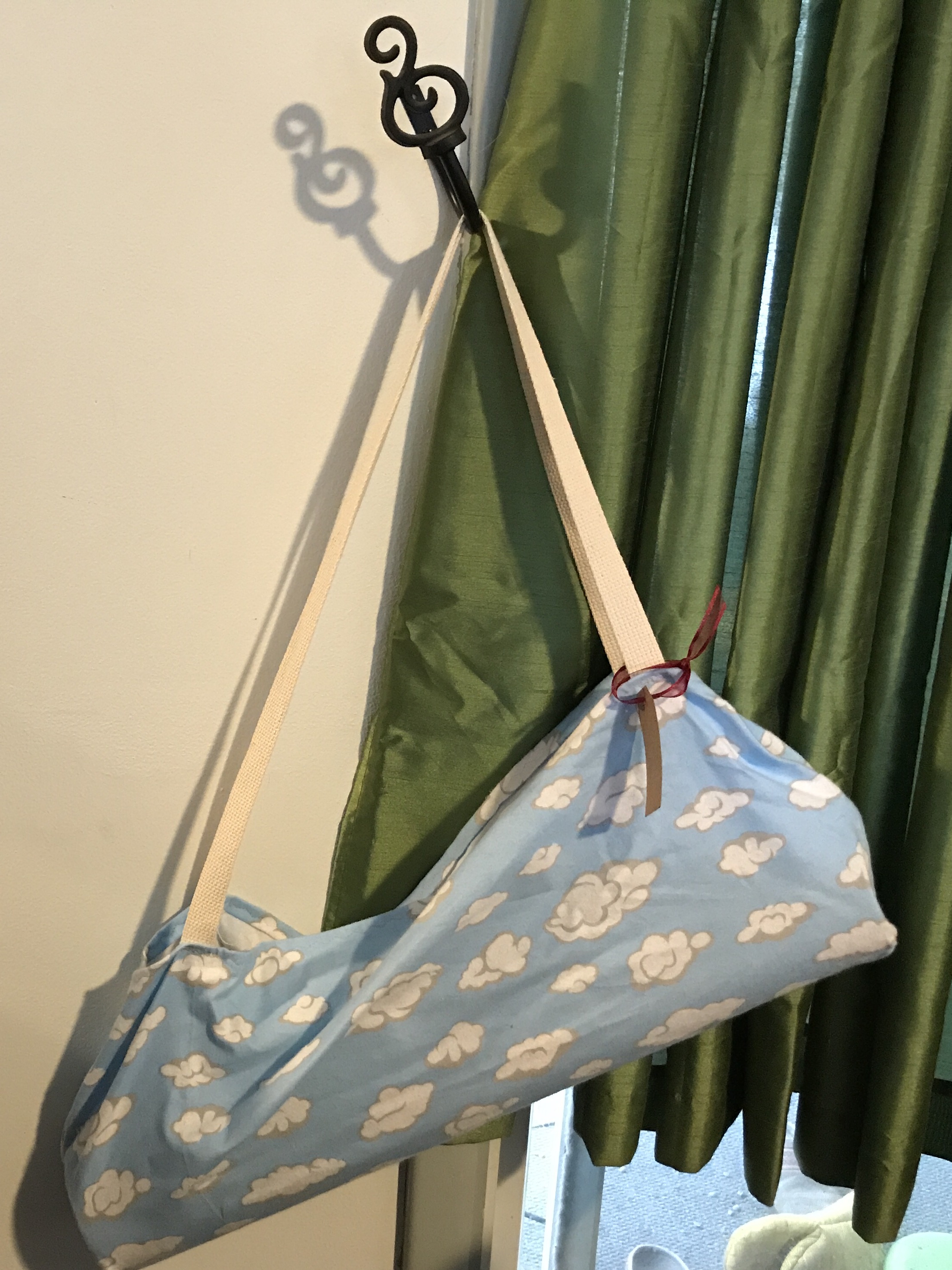 Yoga Mat Sling Tote (flannel)